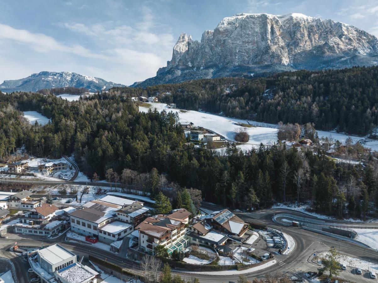 Hotel St. Anton Fiè Esterno foto