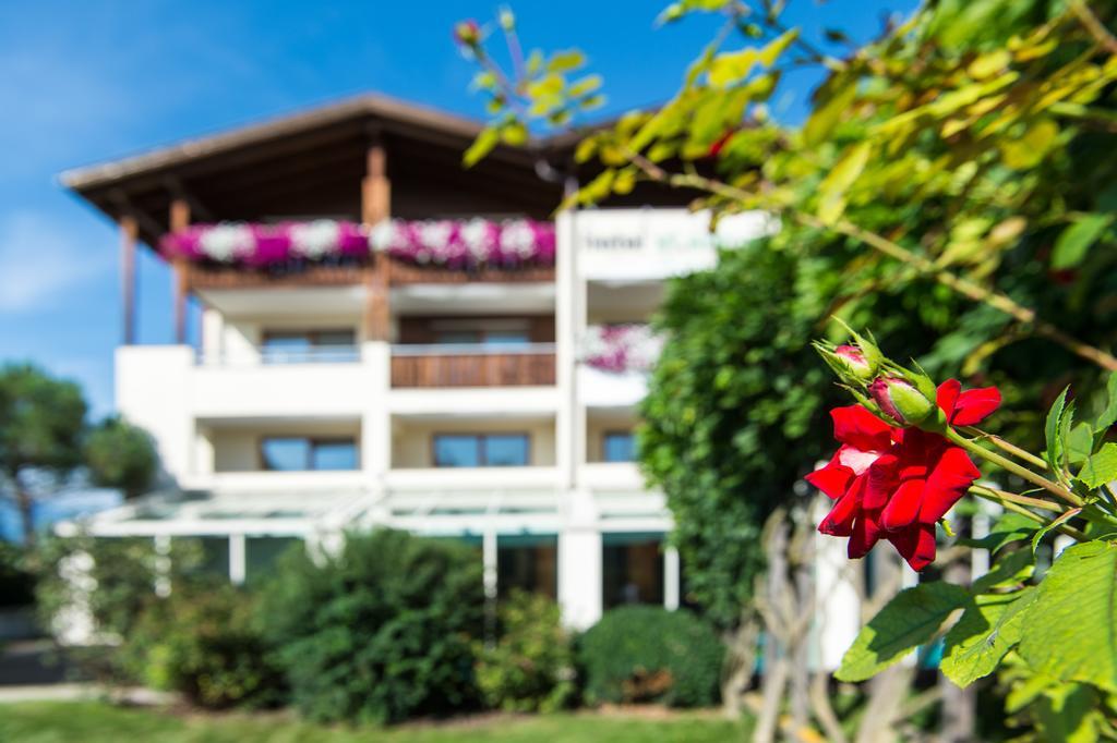 Hotel St. Anton Fiè Esterno foto